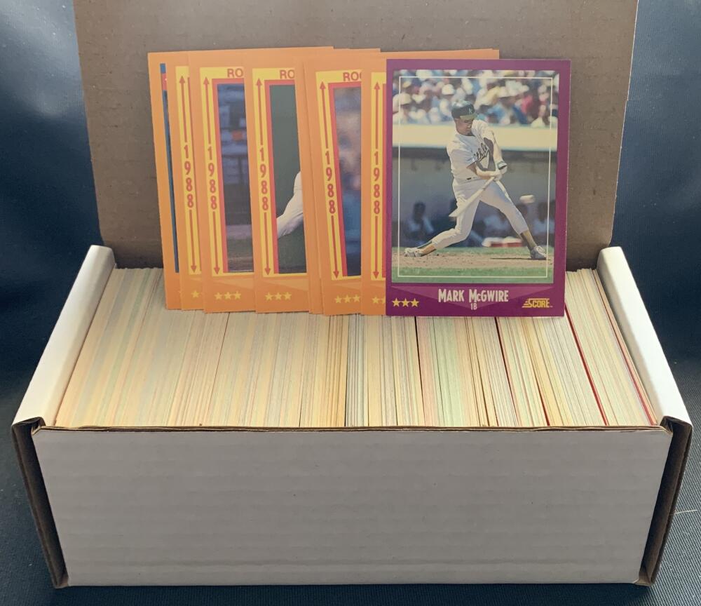 1988 Score Baseball Trading Cards - Box Over 400 cards! - Lot #3 Image 1