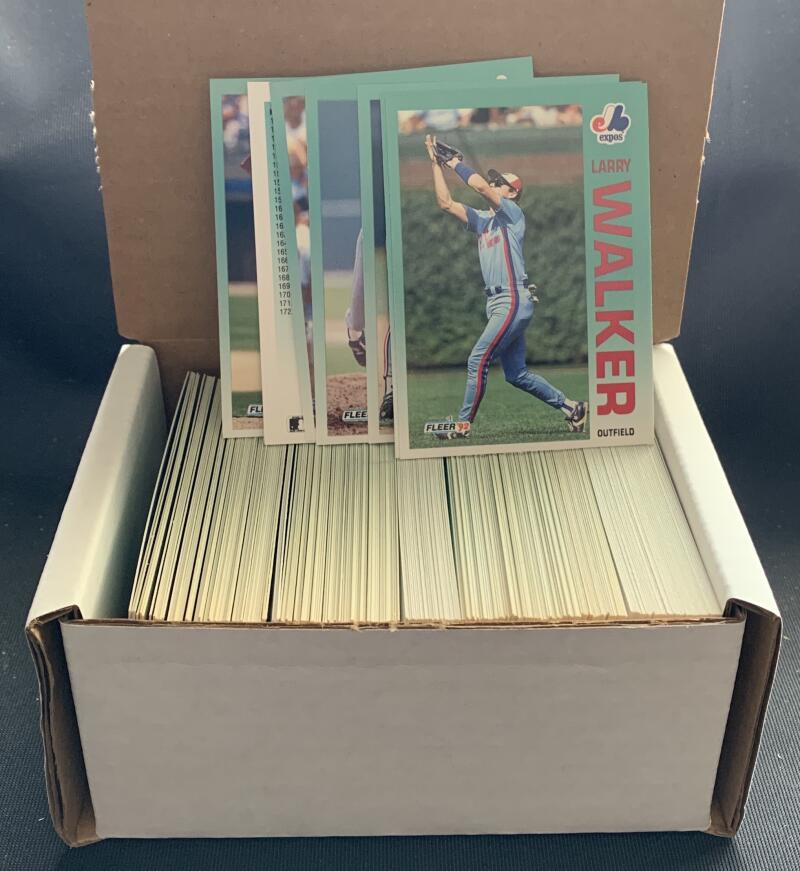 1992 Fleer Baseball Trading Cards - Box Over 250 cards! - Lot #1 Image 1