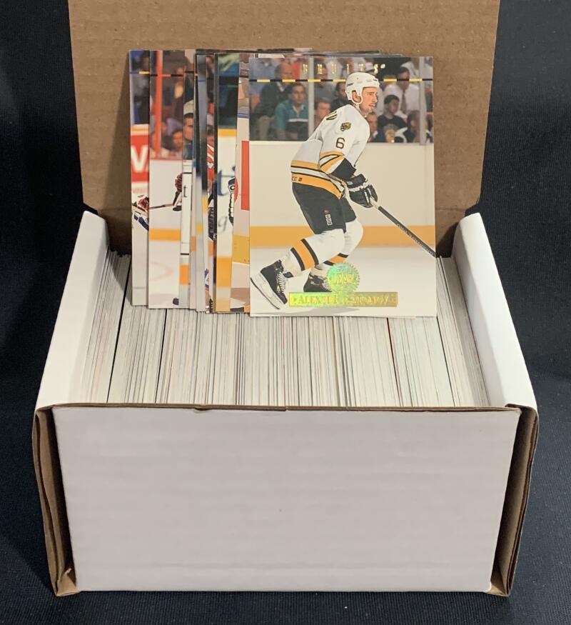 1994-95 Leaf Hockey Cards - Box Over 340 cards! - Lot #2 Image 1