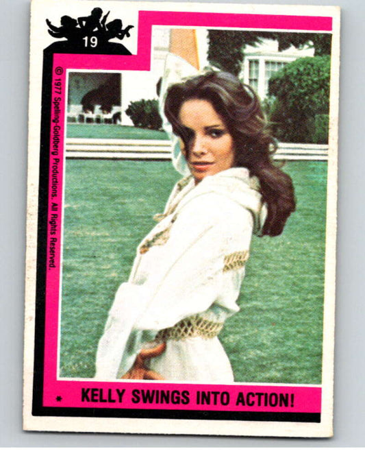 1977 Topps Charlie's Angels #19 Kelly Swings into Action   V67128 Image 1