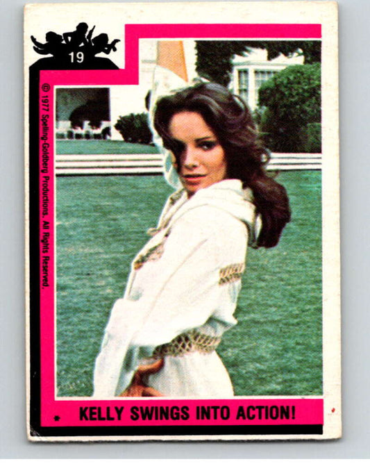 1977 Topps Charlie's Angels #19 Kelly Swings into Action   V67130 Image 1