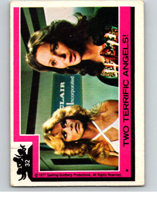 1977 Topps Charlie's Angels #32 Two Terrific Angels   V67171 Image 1