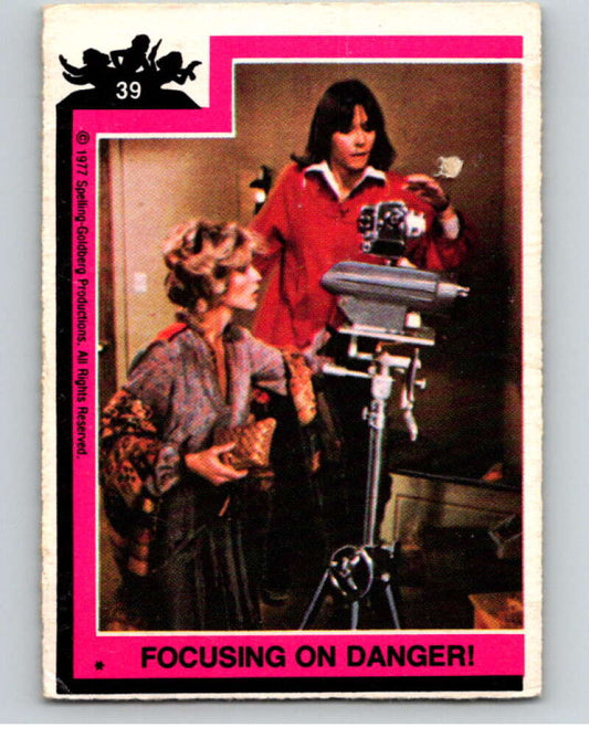 1977 Topps Charlie's Angels #39 Focusing on Danger!   V67202 Image 1