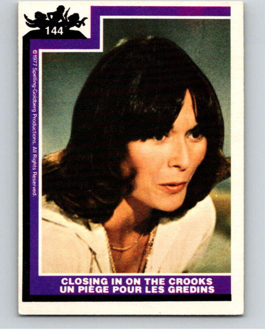1977 OPC Charlie's Angels #144 Closing in on the Crooks   V67376 Image 1
