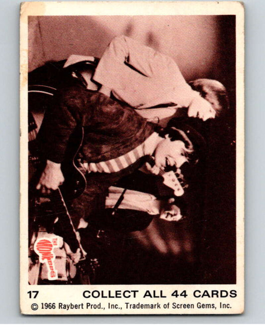1966 Donruss The Monkees #17 Tork / Jones / Dolenz  V68392 Image 1