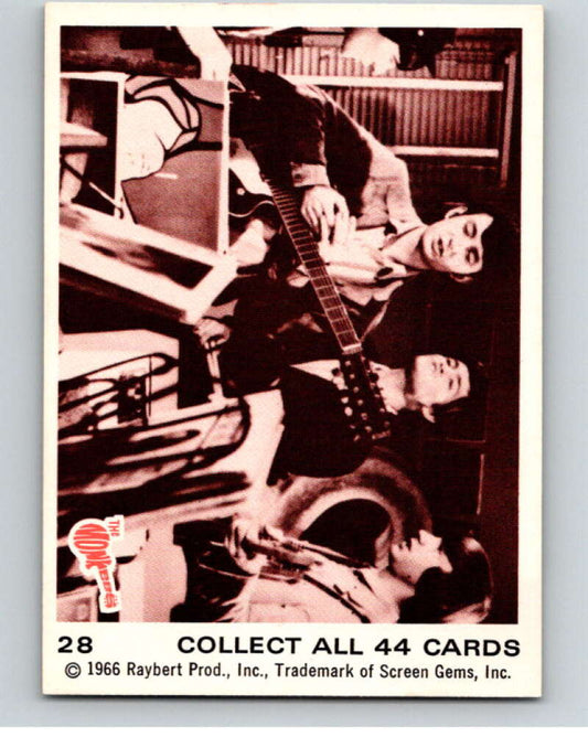 1966 Donruss The Monkees #28 The Monkees   V68407 Image 1