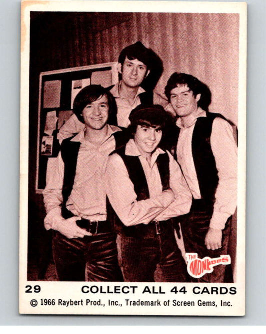 1966 Donruss The Monkees #29 The Monkees   V68409 Image 1