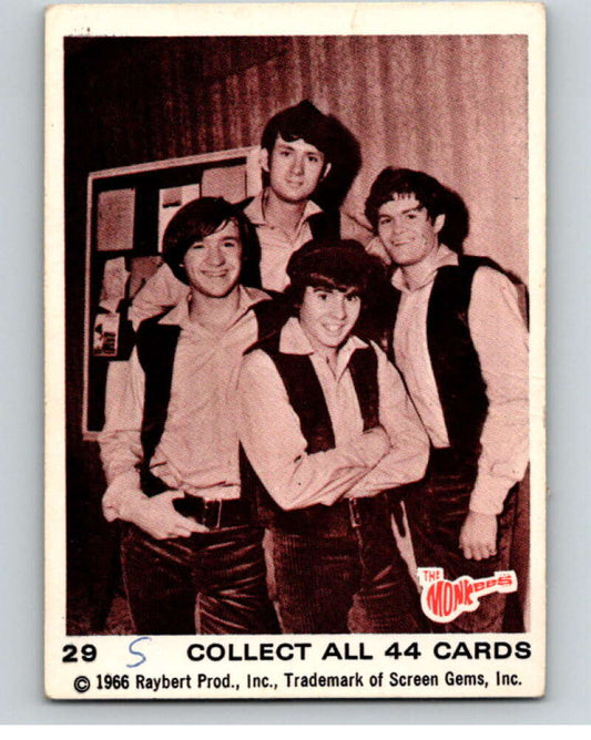 1966 Donruss The Monkees #29 The Monkees   V68410 Image 1