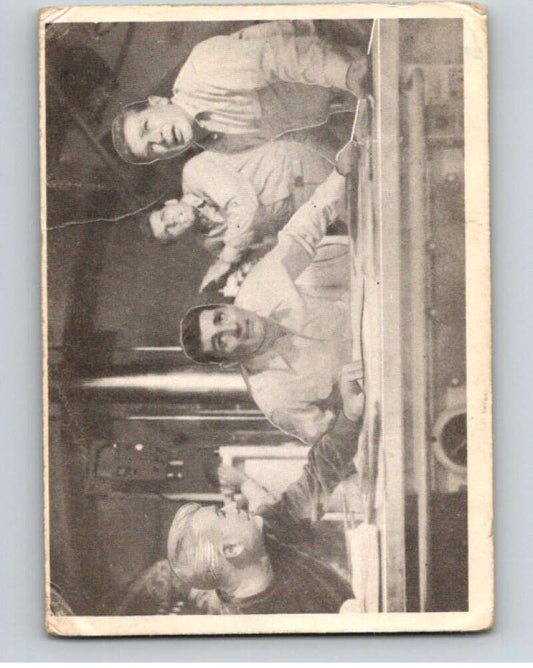 1964 Donruss Voyage to the Bottom of the Sea #39 What Happened?   V68592 Image 1