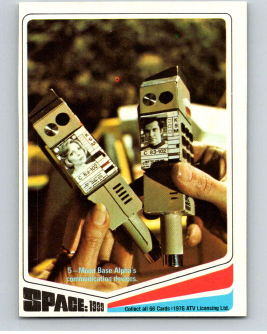 1976 Space 1999 #5 Space 1999 Trading Card  V68601 Image 1
