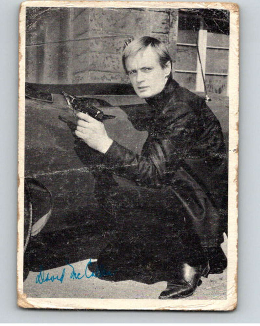 1965 Topps Man From Uncle #38 Illya Kuryakin crouched..  V68695 Image 1