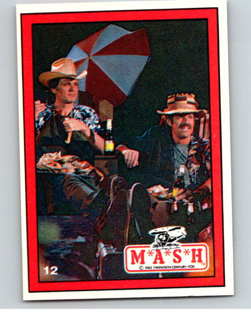 1982 Donruss Mash #12 Hawkeye and BJ relax   V69145 Image 1