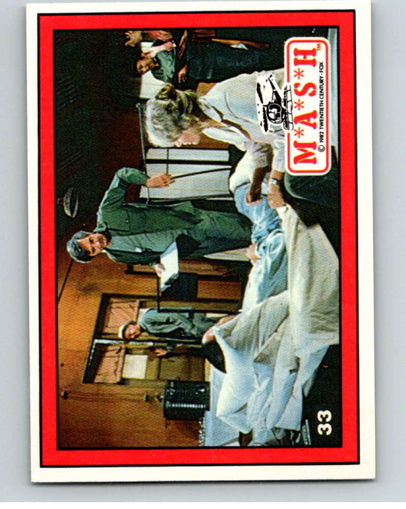 1982 Donruss Mash #33 Hawkeye in post-op   V69159 Image 1