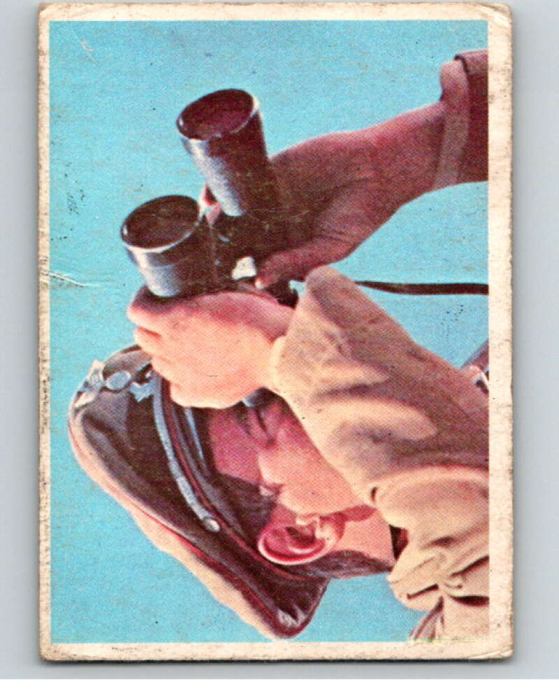 1966 OPC Rat Patrol #25 Dietrich scanned the horizon with his binoc   V69301 Image 1