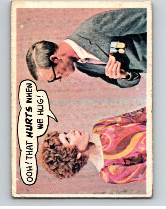 1968 Topps Rowan and Martin's Laugh-In #1 Ooh That.. V69824 Image 1
