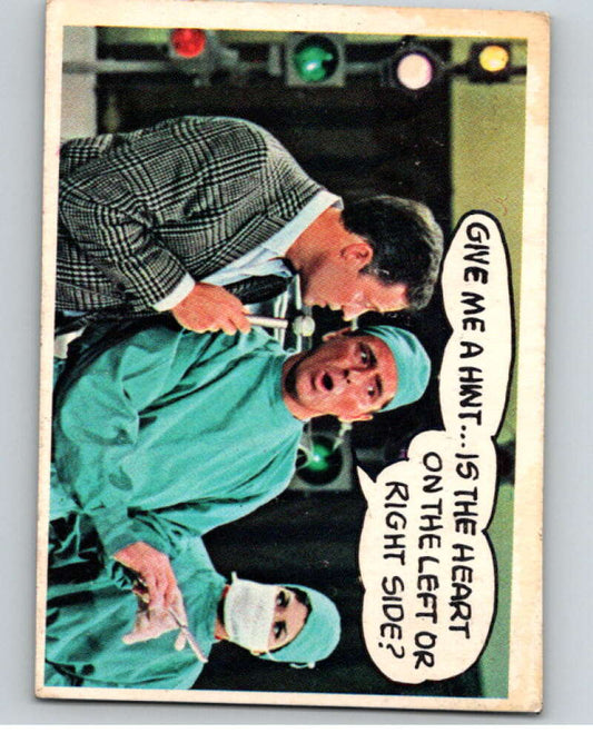 1968 Topps Rowan and Martin's Laugh-In #14 Give me a..  V69844 Image 1