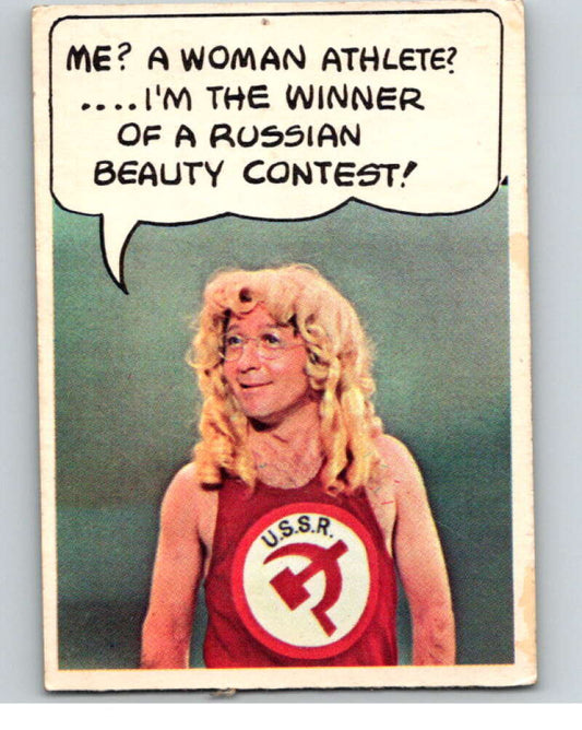 1968 Topps Rowan and Martin's Laugh-In #18 Me A woman..  V69853 Image 1
