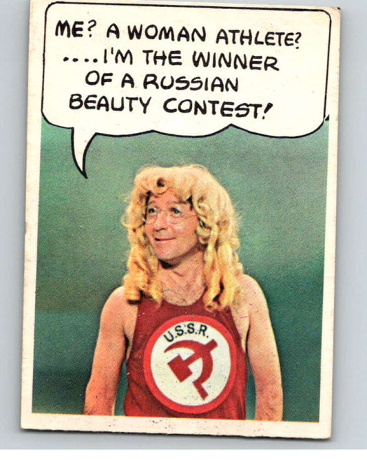 1968 Topps Rowan and Martin's Laugh-In #18 Me A woman..  V69854 Image 1