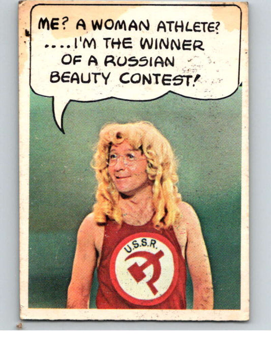 1968 Topps Rowan and Martin's Laugh-In #18 Me A woman..  V69856 Image 1