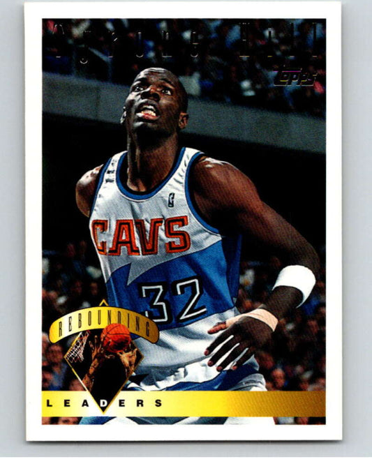 1995-96 Topps NBA #15 Tyrone Hill LL  Cleveland Cavaliers  V69985 Image 1