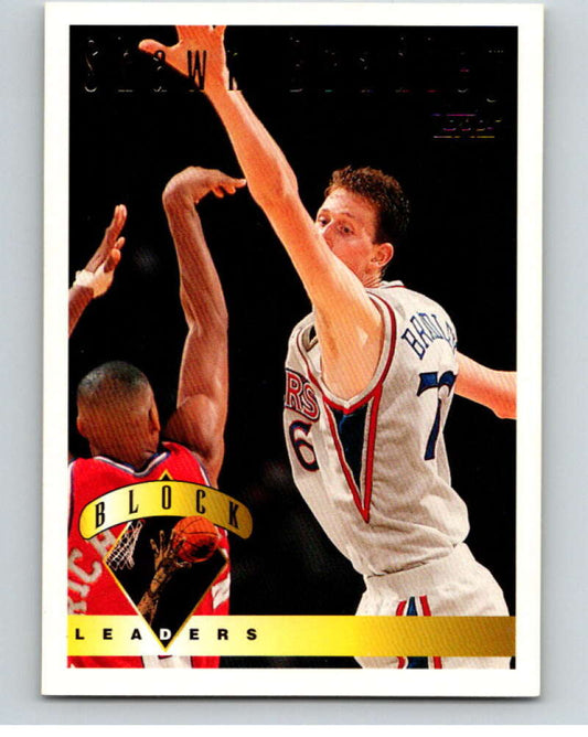 1995-96 Topps NBA #28 Shawn Bradley LL  Philadelphia 76ers  V70008 Image 1