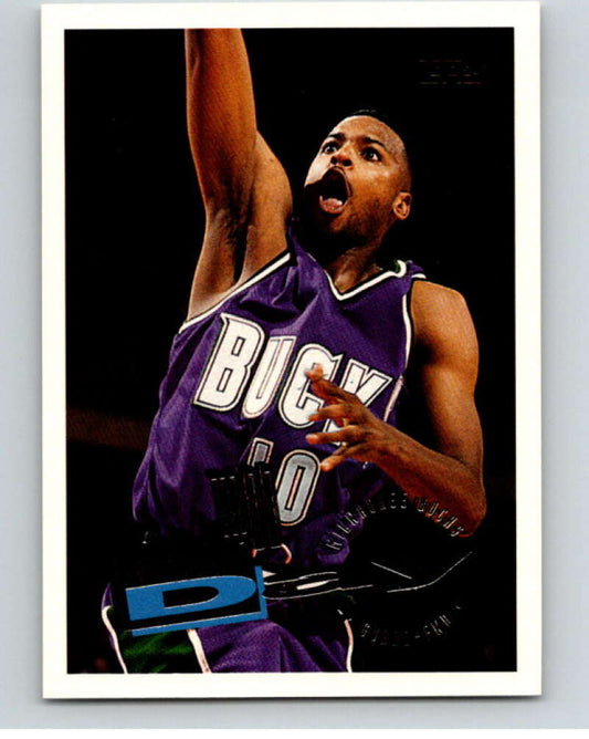 1995-96 Topps NBA #44 Todd Day  Milwaukee Bucks  V70040 Image 1