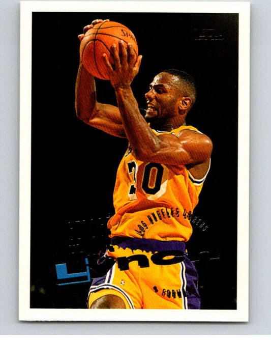 1995-96 Topps NBA #89 George Lynch  Los Angeles Lakers  V70121 Image 1