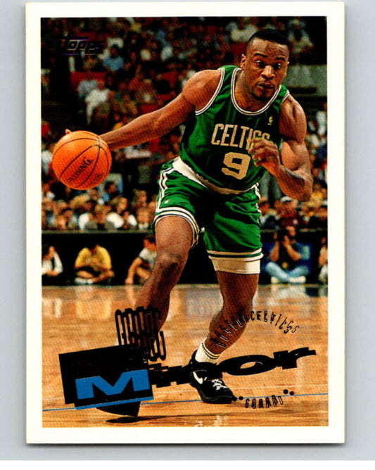 1995-96 Topps NBA #92 Greg Minor  Boston Celtics  V70128 Image 1