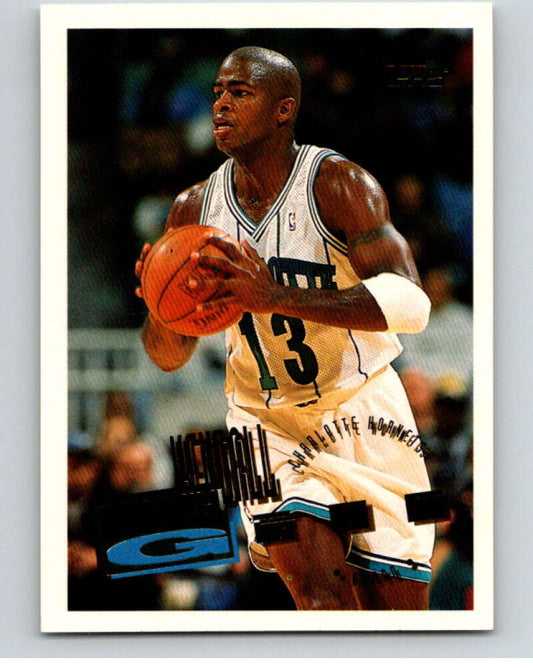 1995-96 Topps NBA #262 Kendall Gill  Charlotte Hornets  V70483 Image 1