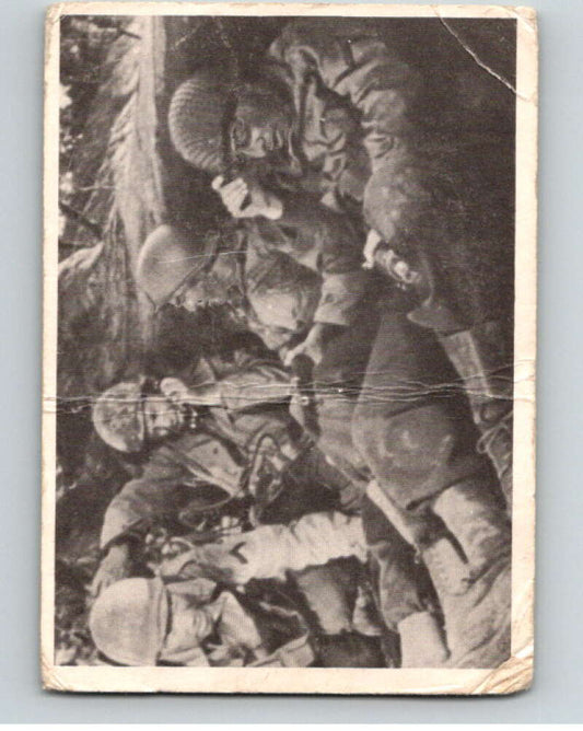 1964 Donruss Combat #110 Calling for Help   V74113 Image 1