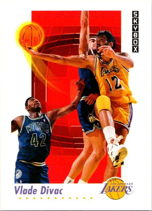 1991-92 SkyBox #134 Vlade Divac  Los Angeles Lakers  V77069 Image 1