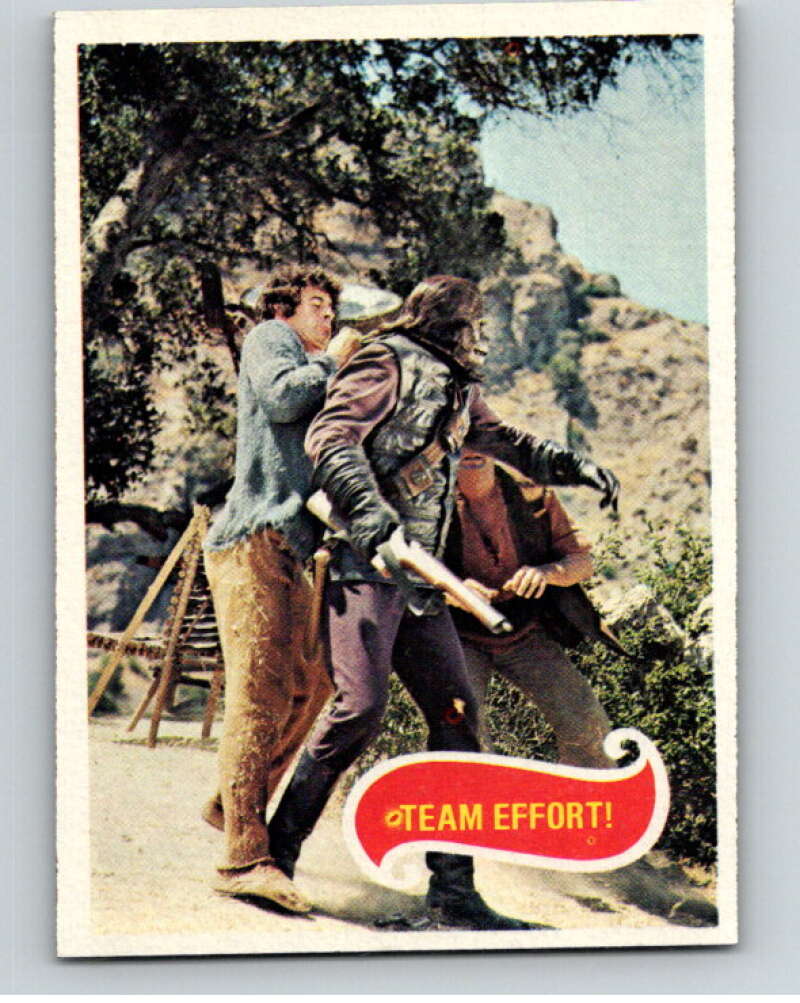1967 Topps Planet of the Apes #51 Team Effort  V78684 Image 1