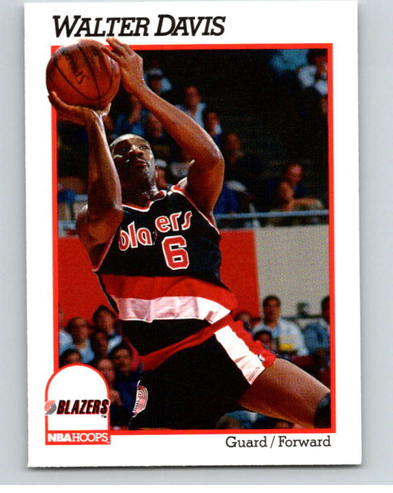 1991-92 Hoops #174 Clyde Drexler  Portland Trail Blazers  V82282 Image 1