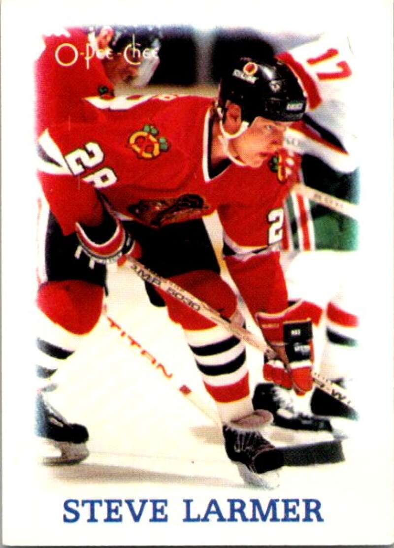 1988-89 O-Pee-Chee Minis #17 Steve Larmer  Chicago Blackhawks  V84399 Image 1