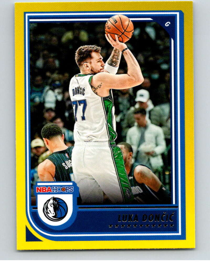 2022-23 Panini NBA Hoops Yellow #119 Luka Doncic  Dallas Mavericks  V85771 Image 1