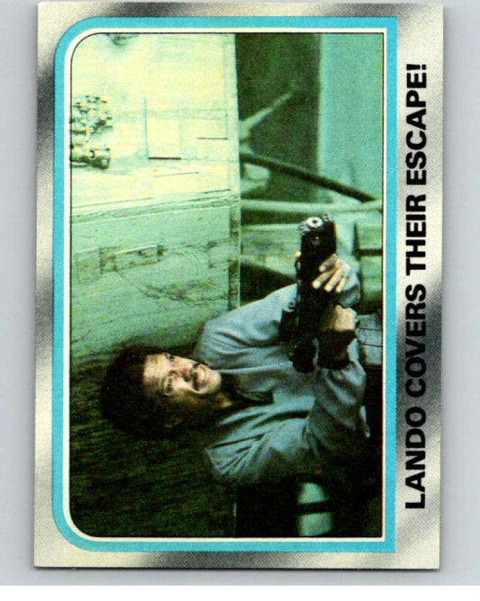 1980 Topps The Empire Strikes Back #221 Lando Covers Their Escape!   V91323 Image 1