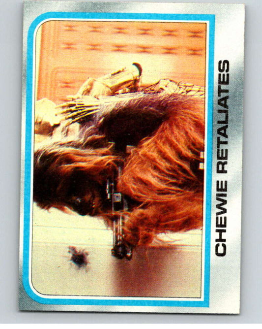 1980 Topps The Empire Strikes Back #249 Chewie Retaliates   V91378 Image 1