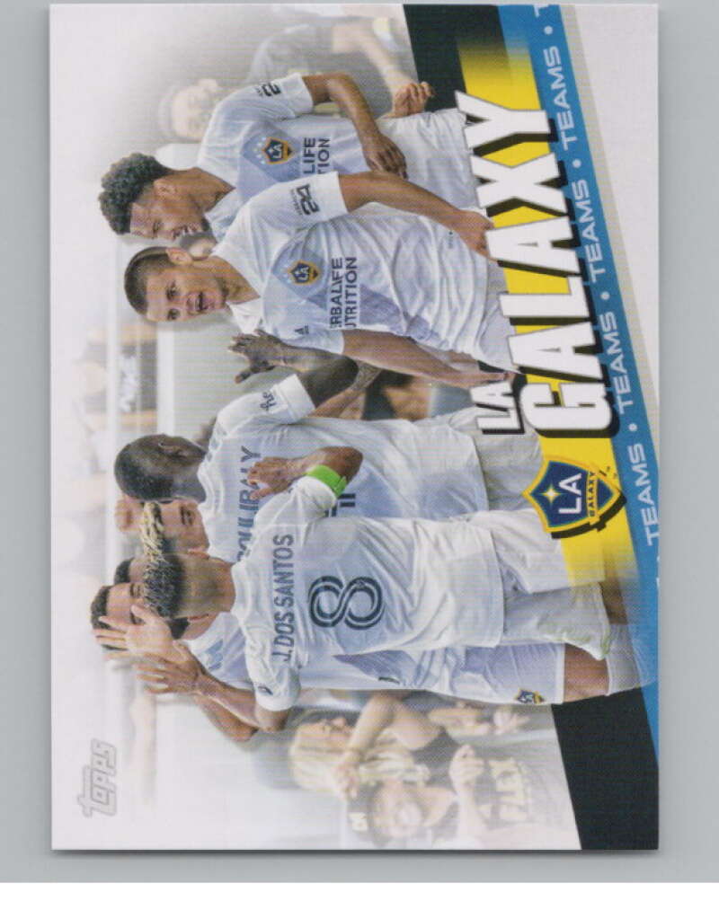 2022 Topps MLS Soccer #73 Los Angeles Galaxy  Los Angeles Galaxy  V97652 Image 1