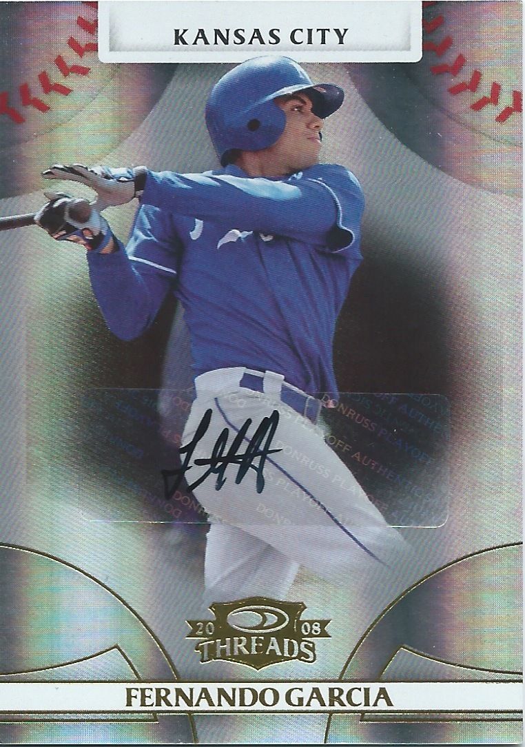  2008 Donruss Threads Gold FERNANDO GARCIA #/975 Auto Signatures 01504 Image 1