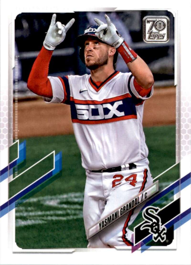 2021 Topps Baseball  #524 Yasmani Grandal  Chicago White Sox  Image 1