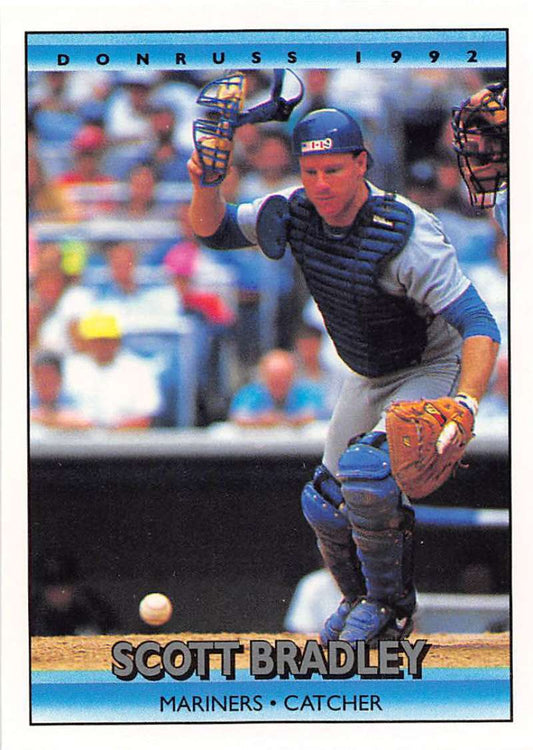 1992 Donruss Baseball #713 Scott Bradley  Seattle Mariners  Image 1