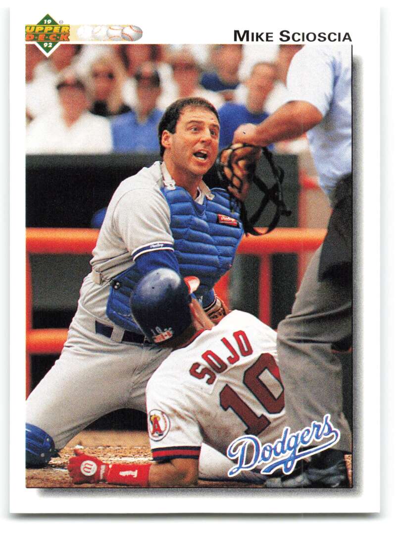 1992 Upper Deck #152 Mike Scioscia  Los Angeles Dodgers  Image 1