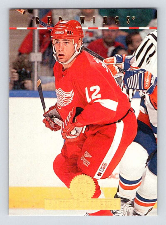 1994-95 Leaf #394 Mike Sillinger  Detroit Red Wings  Image 1