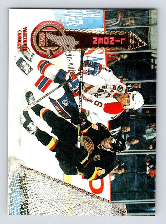 1994-95 Pinnacle #8 Trevor Linden  Vancouver Canucks  Image 1
