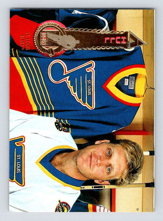 1994-95 Pinnacle #450 Brett Hull  St. Louis Blues  Image 1